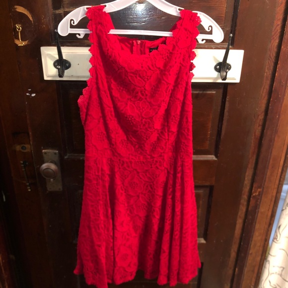 Red Dress - Picture 2 of 4